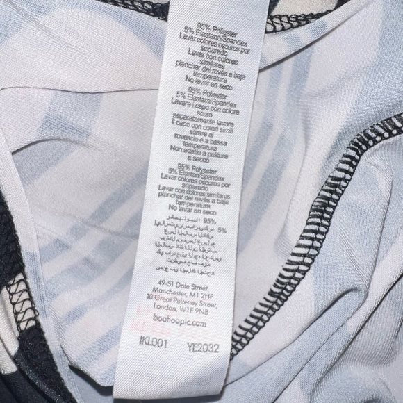 KAREN MILLEN Printed Mono Slash Artful Abstract Jersey Top, size 10 - Picture 12 of 13